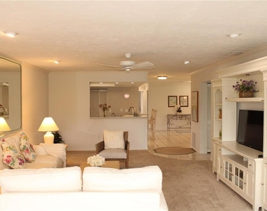 6472 Seagull Drive - Photo Thumbnail 9