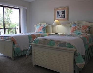 6472 Seagull Drive - Photo Thumbnail 20