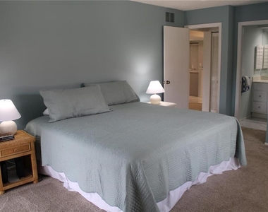 6472 Seagull Drive - Photo Thumbnail 15