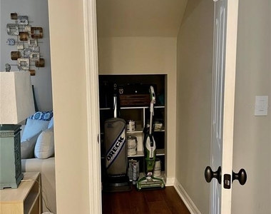 5635 Whitehead Street - Photo Thumbnail 21