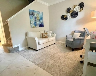 5635 Whitehead Street - Photo Thumbnail 7