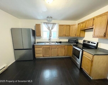 611 S Webster - Photo Thumbnail 1