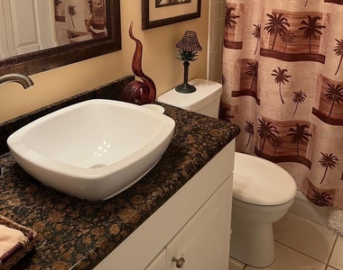 8750 Olde Hickory Avenue - Photo Thumbnail 9