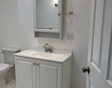 220 Cattell Street - Photo Thumbnail 6