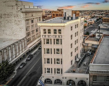 115 N Mesa Street - Photo Thumbnail 36