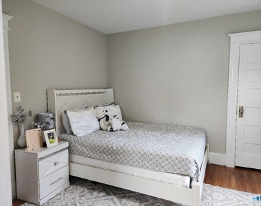 44 Bamford Avenue - Photo Thumbnail 6