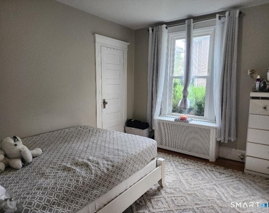 44 Bamford Avenue - Photo Thumbnail 7
