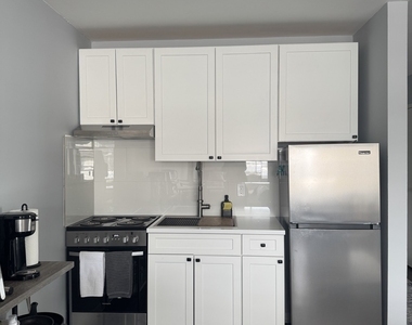 7 Winfield Street - Photo Thumbnail 3