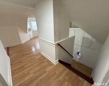 58 Kellogg Street - Photo Thumbnail 4