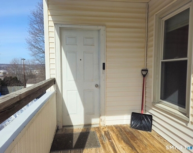 21 Sigourney Street - Photo Thumbnail 26