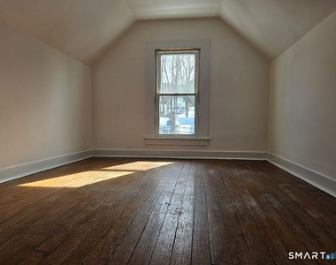 21 Sigourney Street - Photo Thumbnail 5
