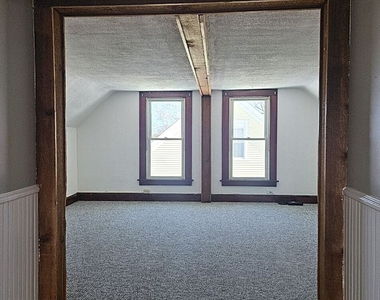 21 Sigourney Street - Photo Thumbnail 14