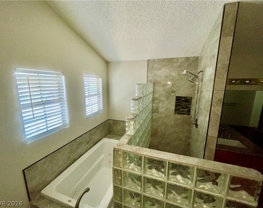 2616 Camphor Tree Street - Photo Thumbnail 8
