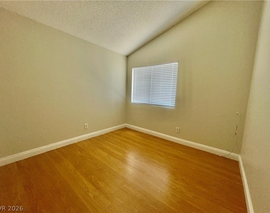 2616 Camphor Tree Street - Photo Thumbnail 10