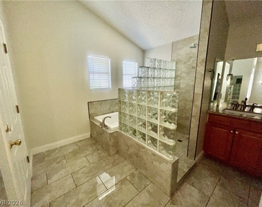 2616 Camphor Tree Street - Photo Thumbnail 7