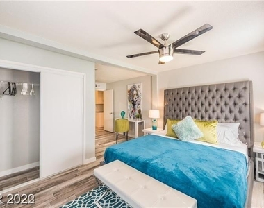 7067 Westpark Court - Photo Thumbnail 9