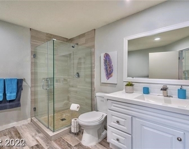 7067 Westpark Court - Photo Thumbnail 11
