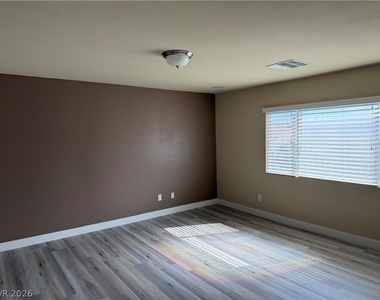 5067 Bootlegger Avenue - Photo Thumbnail 20