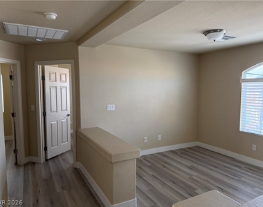 5067 Bootlegger Avenue - Photo Thumbnail 23
