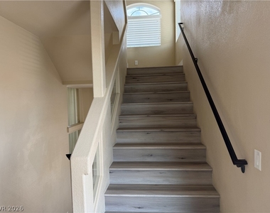 5067 Bootlegger Avenue - Photo Thumbnail 9