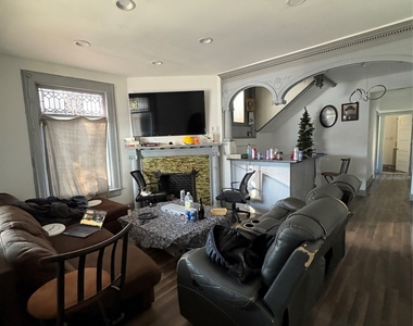 171 Chapin Street - Photo Thumbnail 8