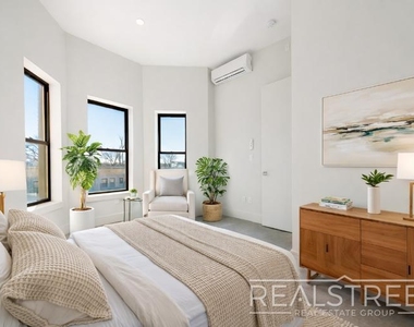 1159 Saint Johns Place - Photo Thumbnail 3