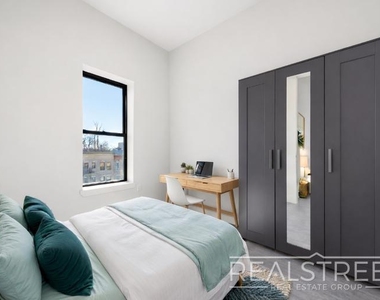 1159 Saint Johns Place - Photo Thumbnail 4