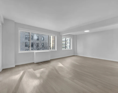 Copy of 165 East 66th Street, Unit 16a - Photo Thumbnail 1