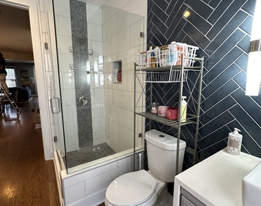 6166 Holly Park Lane Se - Photo Thumbnail 10