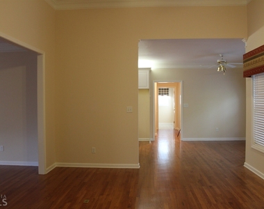 149 Walnut Ridge Drive - Photo Thumbnail 14