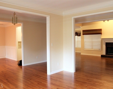 149 Walnut Ridge Drive - Photo Thumbnail 16