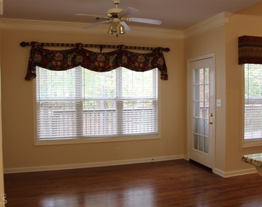149 Walnut Ridge Drive - Photo Thumbnail 7