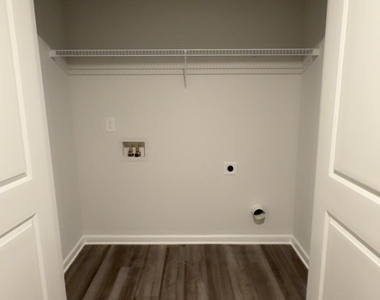 122 Brexley Drive - Photo Thumbnail 27