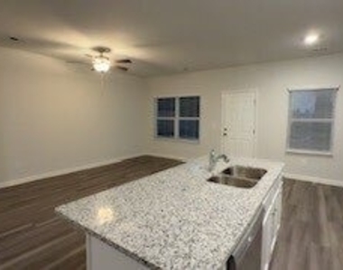 122 Brexley Drive - Photo Thumbnail 7