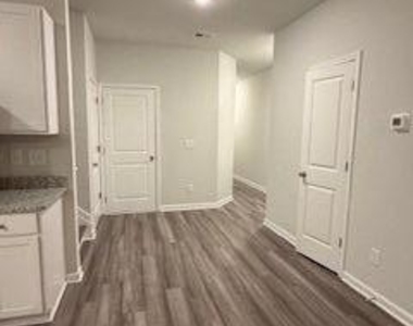 122 Brexley Drive - Photo Thumbnail 1