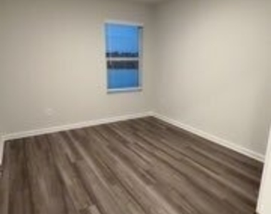 122 Brexley Drive - Photo Thumbnail 16