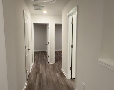 122 Brexley Drive - Photo Thumbnail 13