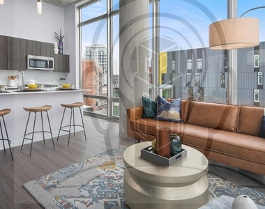 728 North Morgan Street - Photo Thumbnail 3