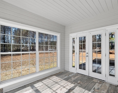 1136 Mason Lee Avenue - Photo Thumbnail 31