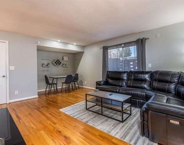 3501 Roswell Road Ne - Photo Thumbnail 1