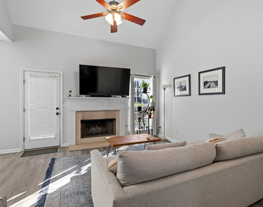 293 Jordan Street Se - Photo Thumbnail 2