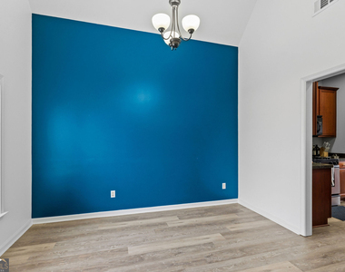 293 Jordan Street Se - Photo Thumbnail 17