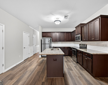 4497 Ravenwood Drive - Photo Thumbnail 4