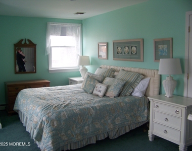 336 East Avenue - Photo Thumbnail 25