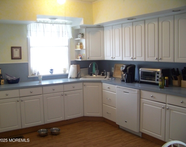 336 East Avenue - Photo Thumbnail 19