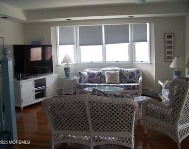 336 East Avenue - Photo Thumbnail 9