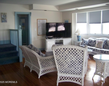 336 East Avenue - Photo Thumbnail 8