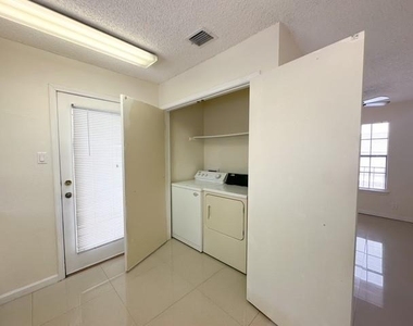 4748 Old Bent Tree Lane - Photo Thumbnail 7