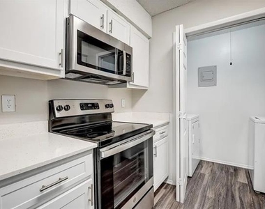 6115 Jack Finney Boulevard - Photo Thumbnail 3