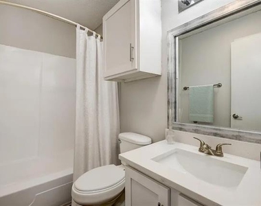 6115 Jack Finney Boulevard - Photo Thumbnail 2